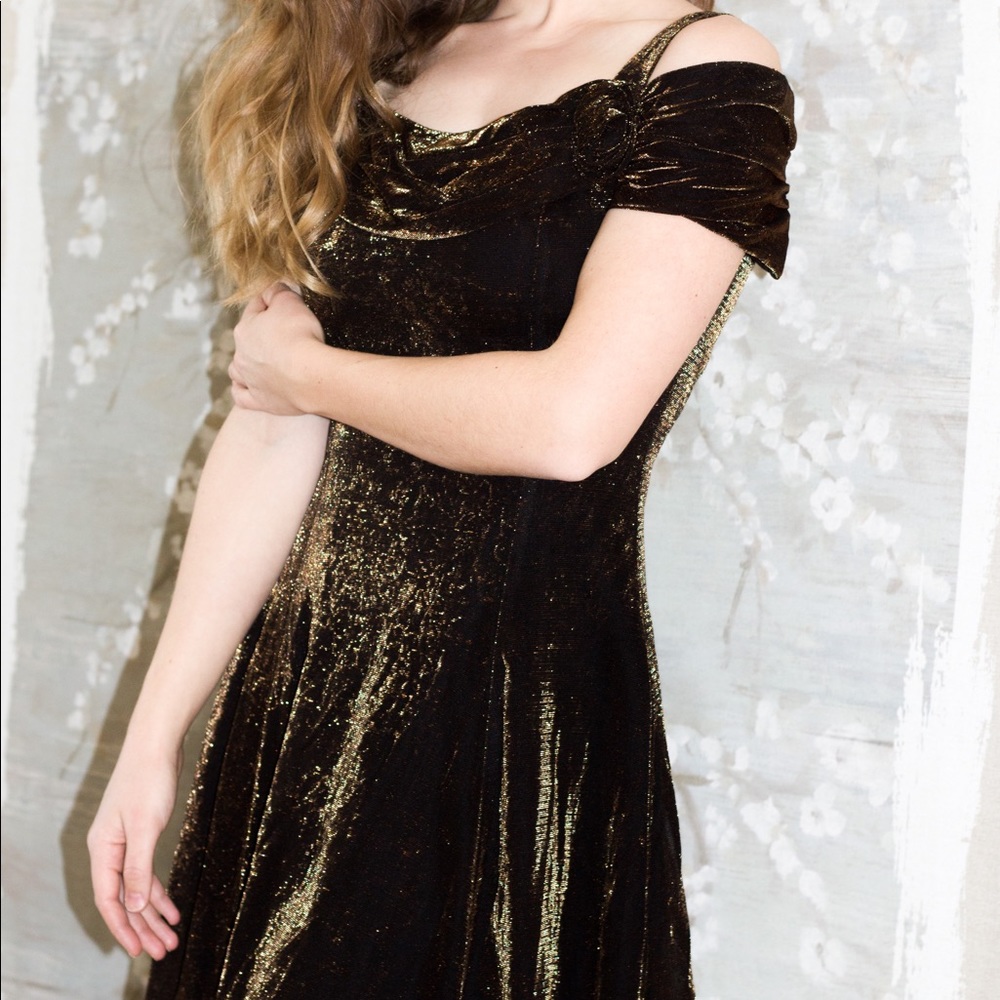 Sold Sparkling 80s dress speed fashion NWOT - Picture 3 of 5